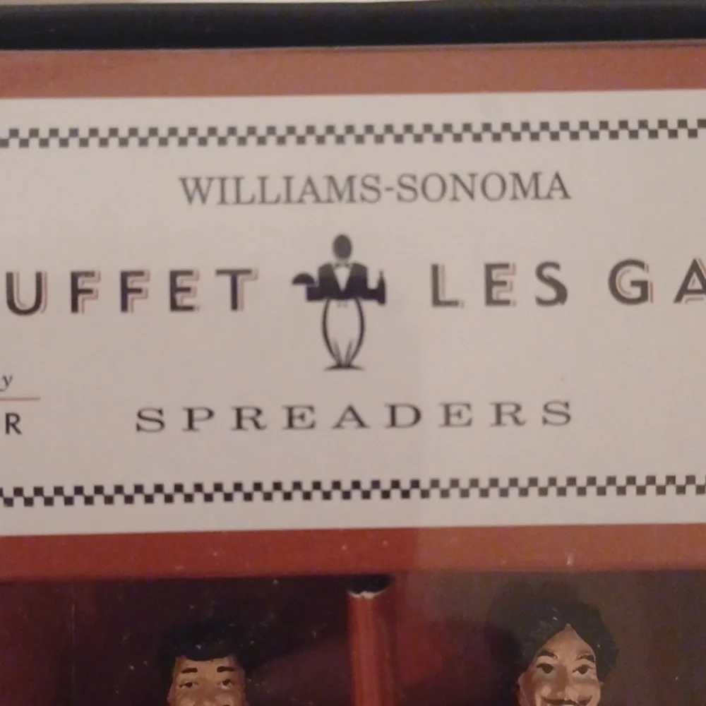 Williams Sonoma Guy Buffet Les Garcons Set of 4 Spreaders New In Box